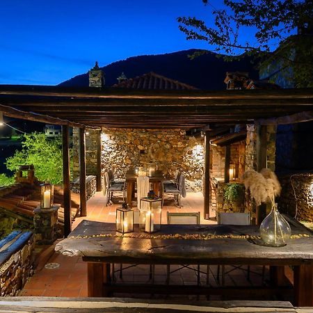 4 Seasons Premium Chalet بالايوس أجيوس أثناسيوس المظهر الخارجي الصورة