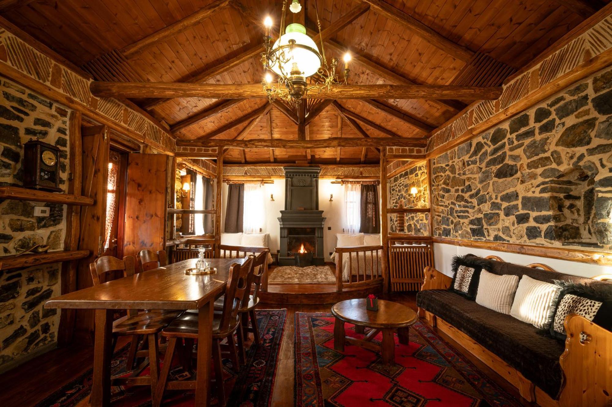 4 Seasons Premium Chalet بالايوس أجيوس أثناسيوس المظهر الخارجي الصورة