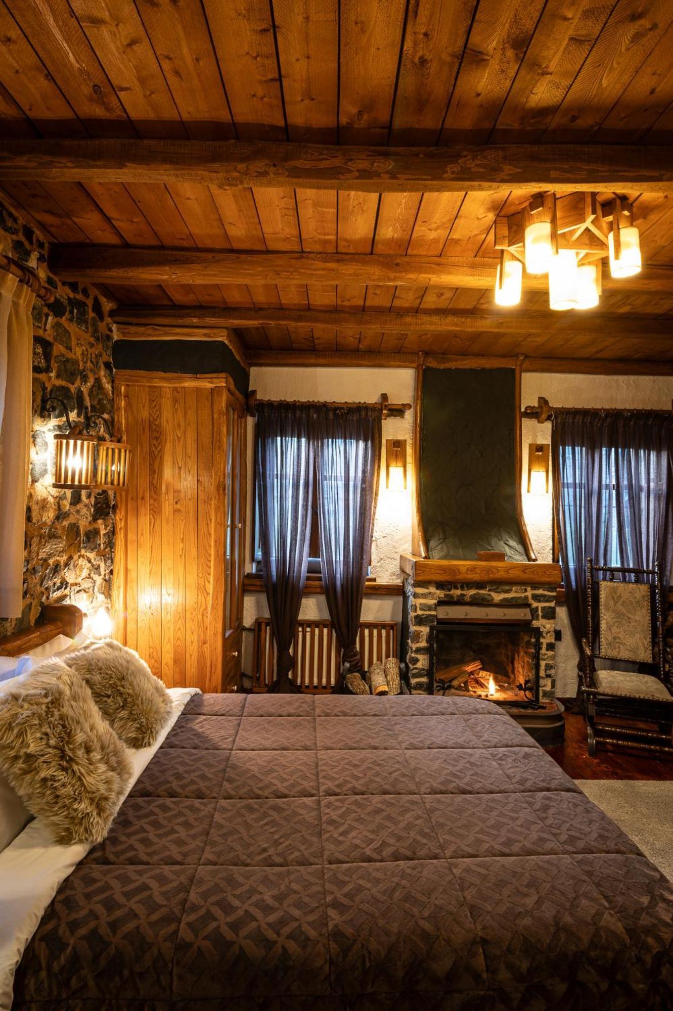 4 Seasons Premium Chalet بالايوس أجيوس أثناسيوس المظهر الخارجي الصورة