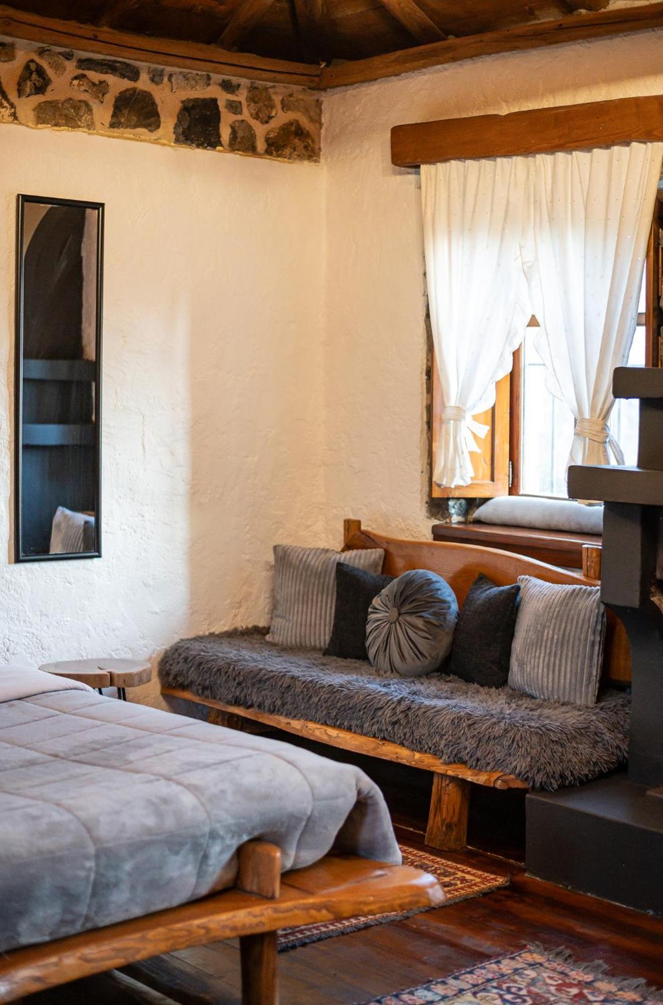 4 Seasons Premium Chalet بالايوس أجيوس أثناسيوس المظهر الخارجي الصورة