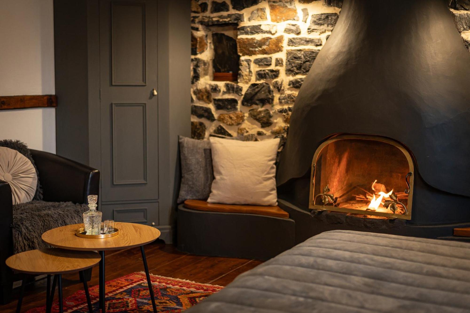 4 Seasons Premium Chalet بالايوس أجيوس أثناسيوس المظهر الخارجي الصورة