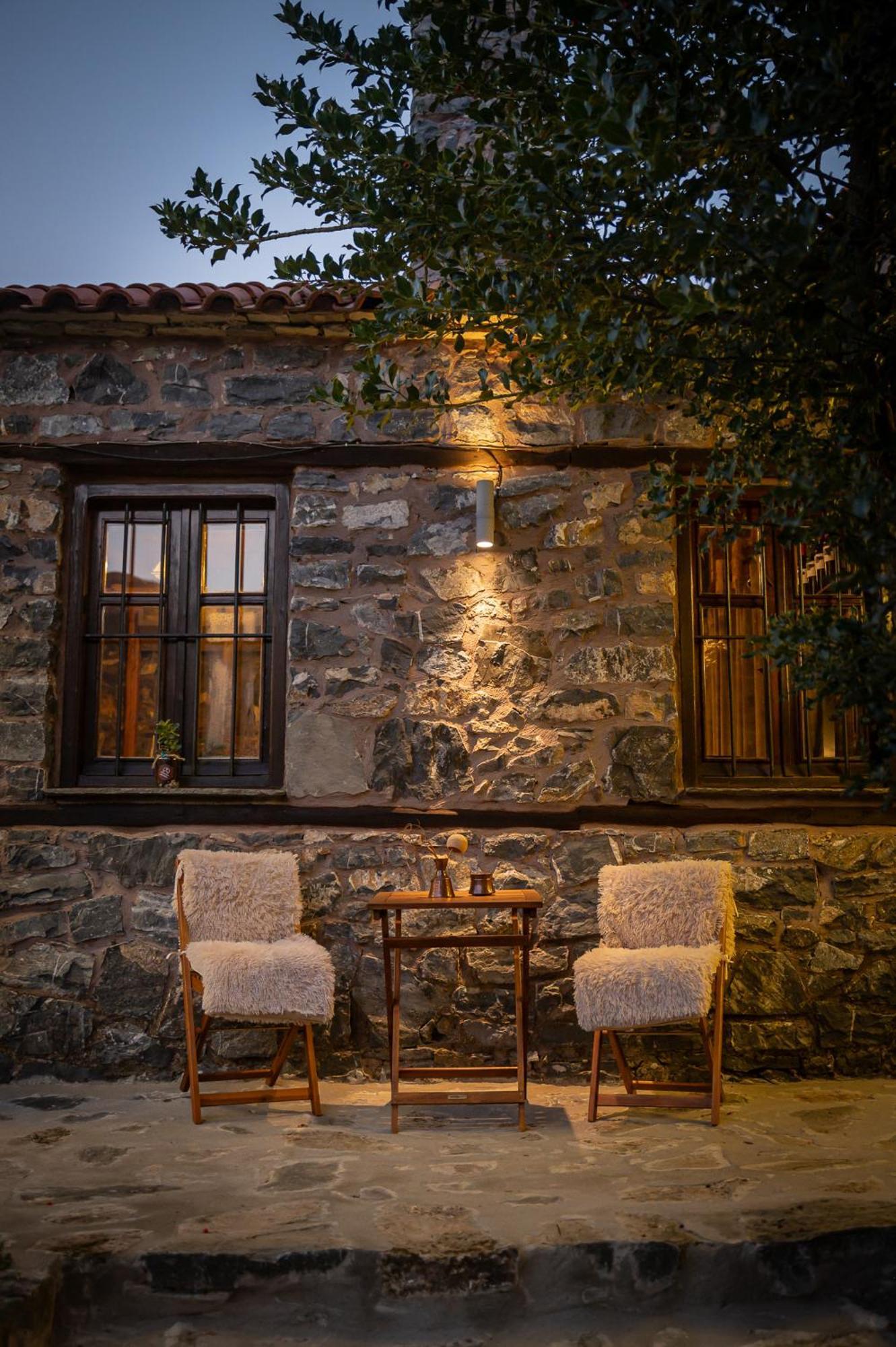 4 Seasons Premium Chalet بالايوس أجيوس أثناسيوس المظهر الخارجي الصورة